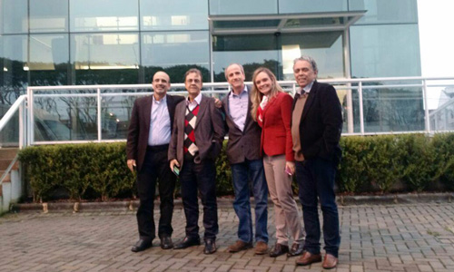 Professores da UERJ visitam nova fábrica da Systhex